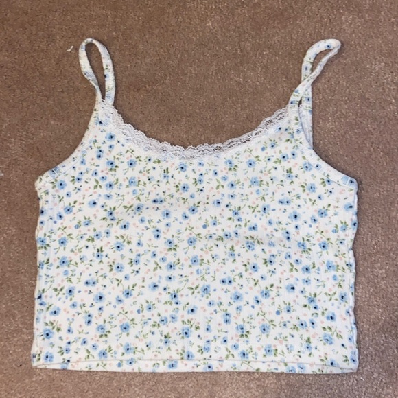 Brandy Melville Tank Top - Picture 2 of 4